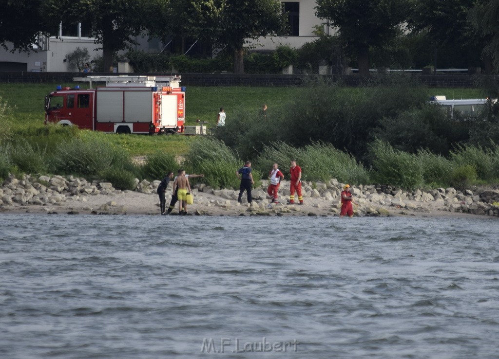 Personensuche im Rhein bei Koeln Rodenkirchen P175.JPG - Miklos Laubert